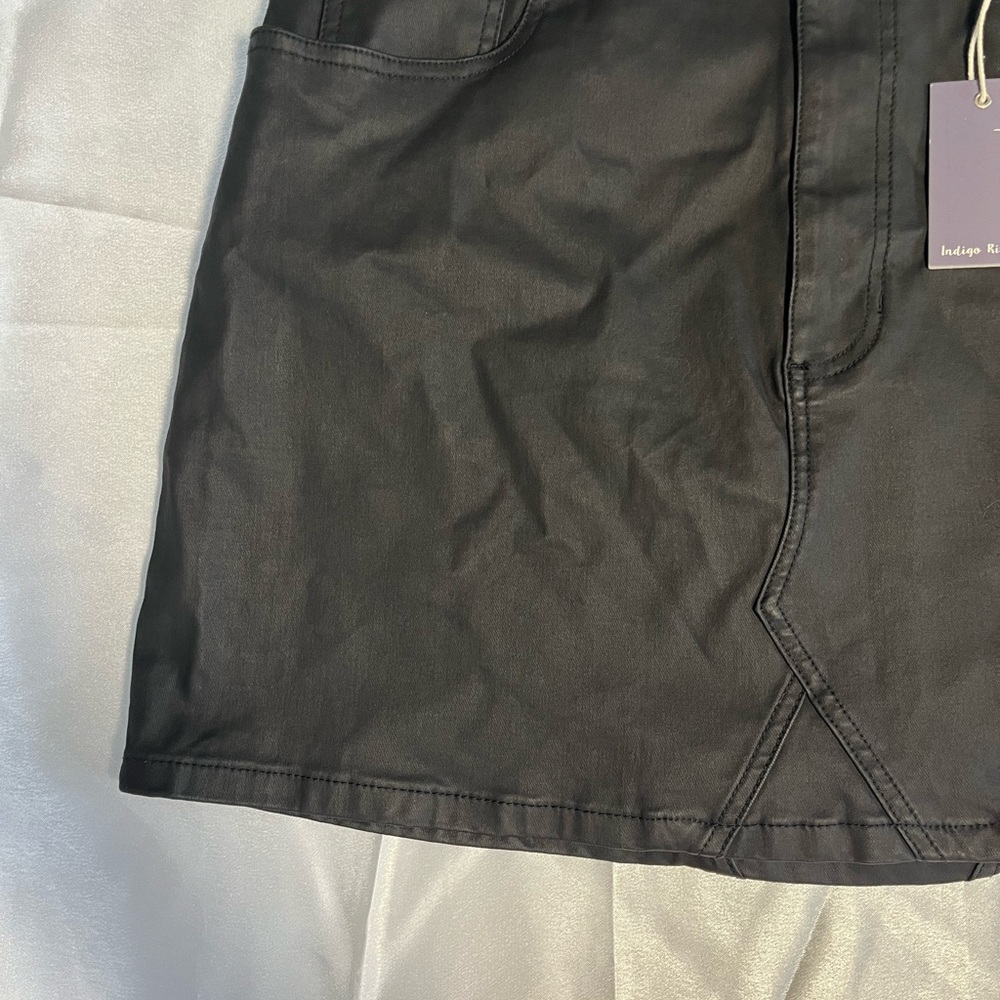 Beautiful faux leather black mini skirt!!! - Picture 2 of 7